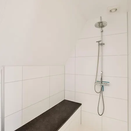 T Kaatsheuveltje 5 Hébergement de vacances *
