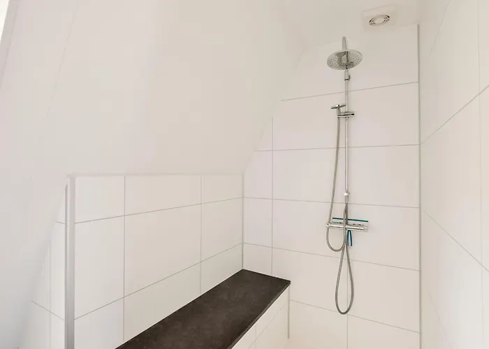 T Kaatsheuveltje 5 Hébergement de vacances *