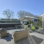 T Kaatsheuveltje 5 Holiday home
